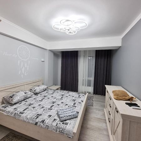 Ultra Central Ismail Street Stefan Cel Mare Boulevard Chisinau! Екстериор снимка